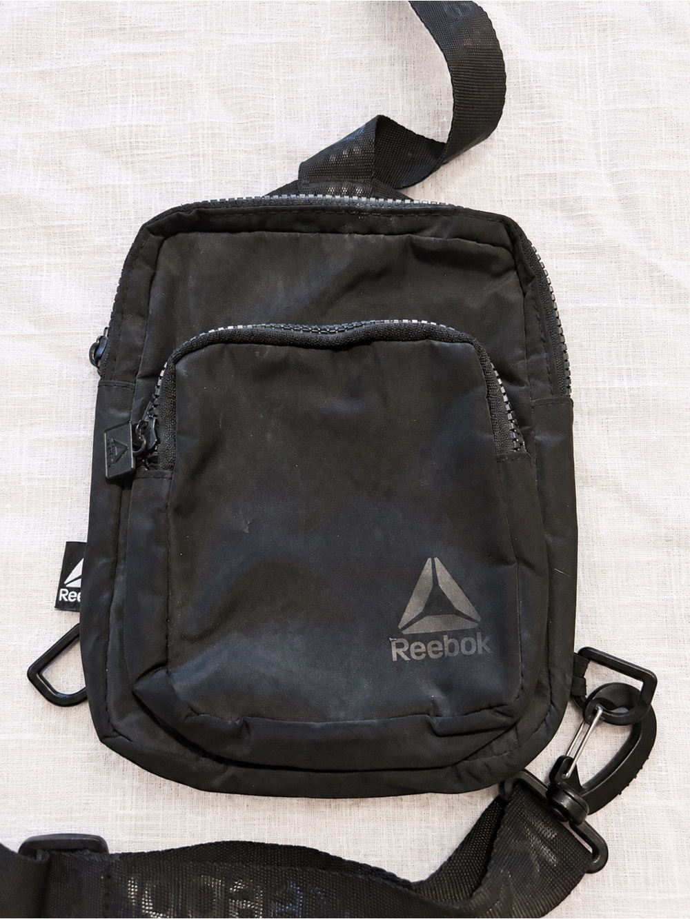 Reebok Black Crossbody Bag Adjustable Logo Strap Small Travel Shoulder Bag
